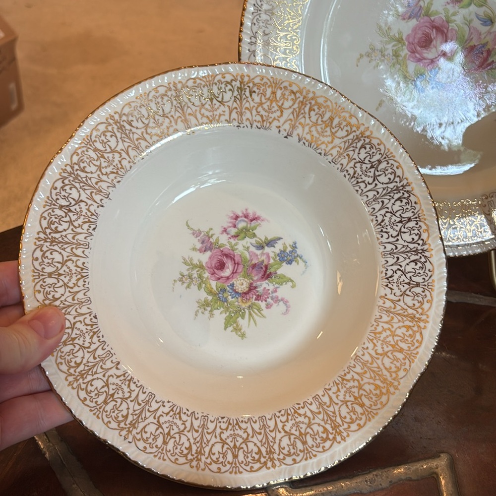 Homer Laughlin-11 Piece set - Picture 3 of 12
